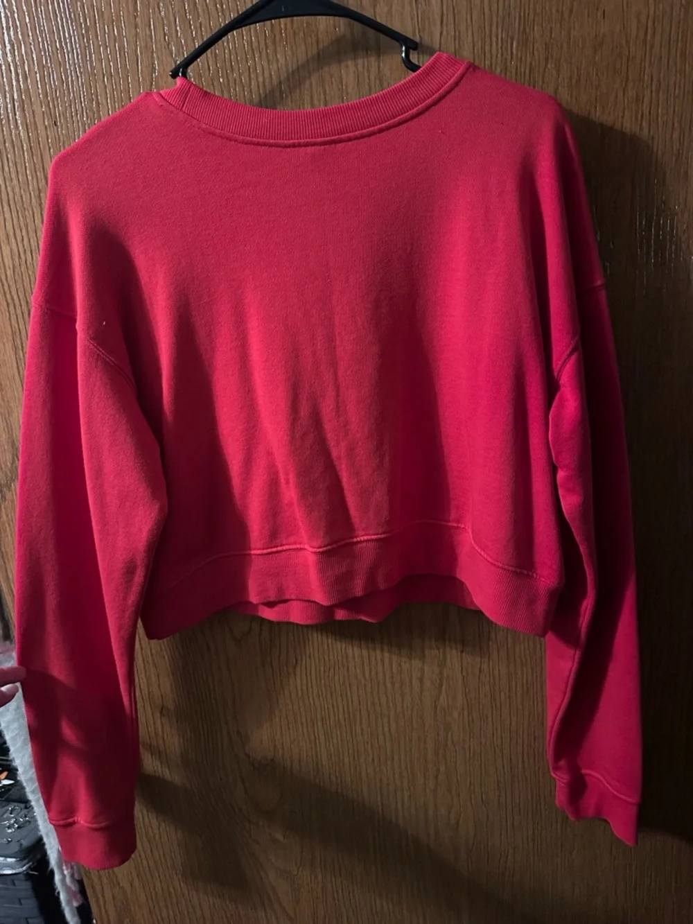 Crop Red Womens Crewneck Sweatshirt & Sweatpant Set Diff Sizes check description - Picture 3 of 7